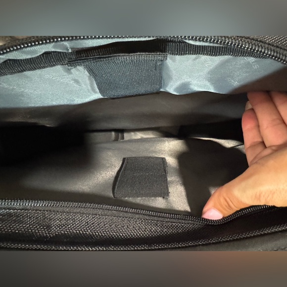 NWT Targus Black Laptop Bag - Picture 3 of 9